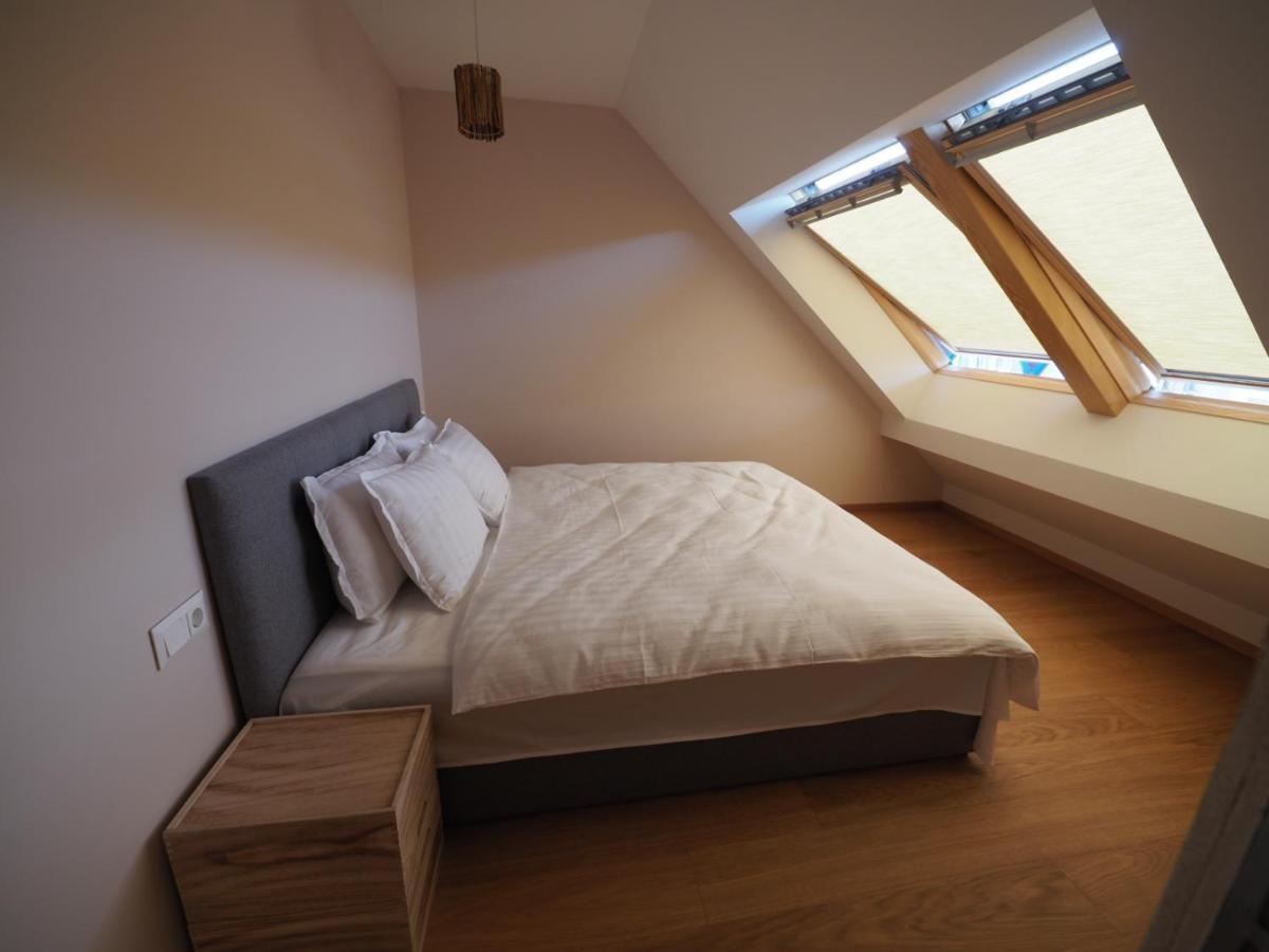 Apartamentai Juodkranteje Saules Smugis 2B 65 ภายนอก รูปภาพ